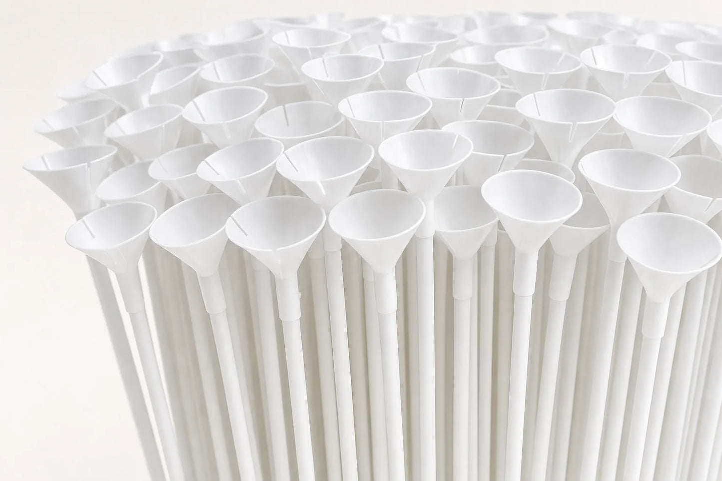 Balloon Sticks & Cups – Pack of 1000 close-up product detail