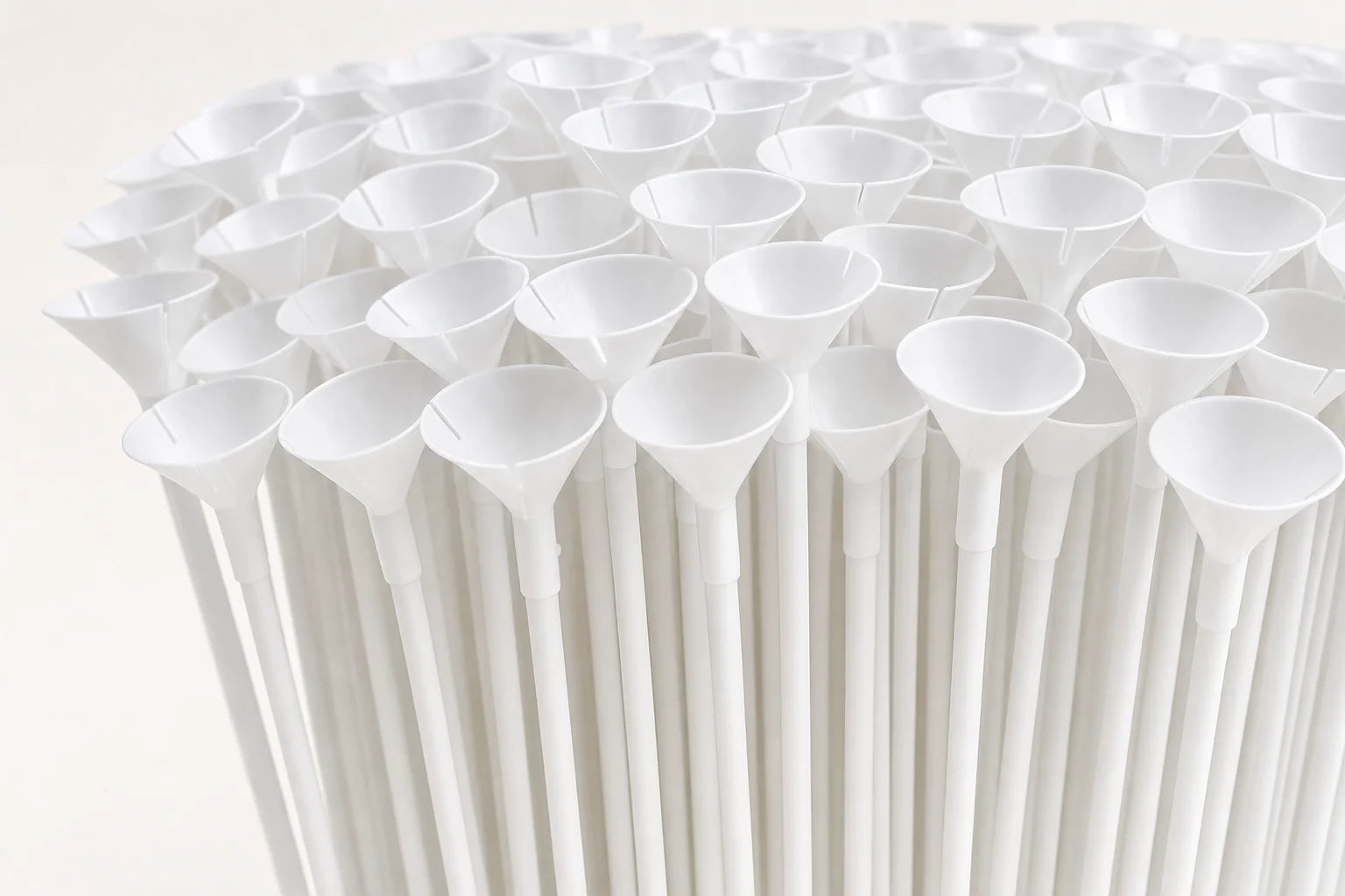 Balloon Sticks & Cups – Pack of 1000 close-up product detail